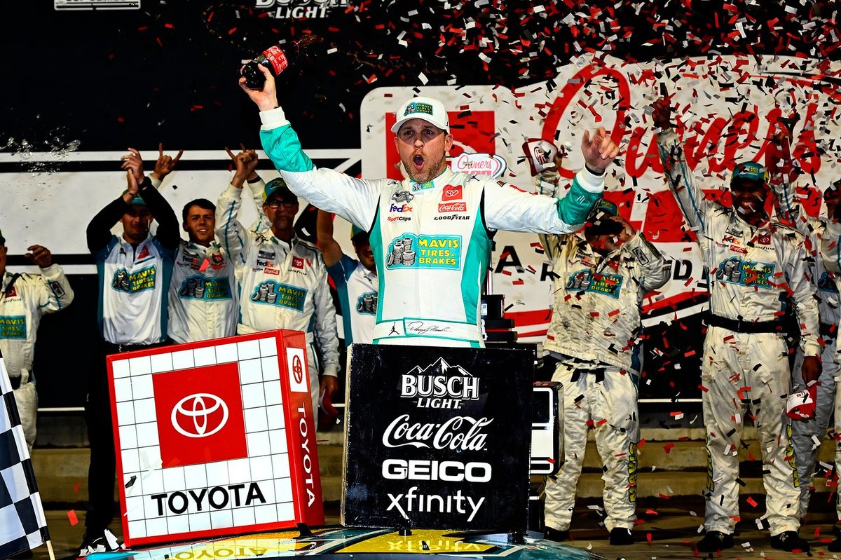 NASCAR Cup Series: Denny Hamlin vence em Richmond