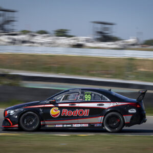 AMG Cup Brasil: Bruno Alvarenga garante lugar no pódio em Interlagos