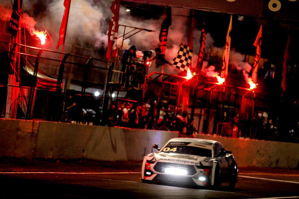 NASCAR Brasil: Cayan Chianca conquista a Night Challenge em Londrina