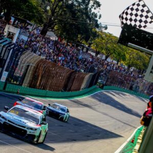 Gabriel Casagrande vence a primeira etapa da Special Edition na NASCAR Brasil