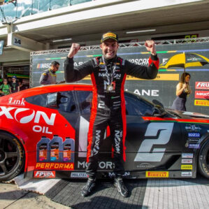 NASCAR Brasil: Em final alucinante, Léo Torres vence a Corrida 1 da Special Edition em Interlagos