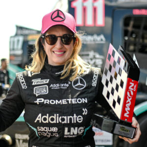 Bia confirma favoritismo da Mercedes com pole na Elite