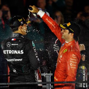 Fórmula-1: “Não executamos” – Sainz, terceiro colocado, explica incidente bizarro da Ferrari no pit lane em Las Vegas
