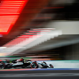 Fórmula-1: Hamilton mantém a Mercedes no topo no Segundo Treino Livre do GP de Las Vegas