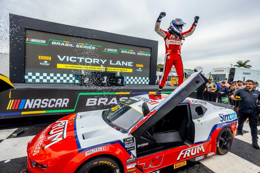 NASCAR Brasil: Vitor Genz vence a Corrida 1 na abertura da NASCAR Brasil 2025