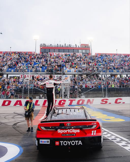 NASCAR Cup Series: Denny Hamlin vence em Darlington