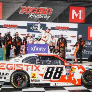 NASCAR: Em Pocono Connor Zilisch vence pela XFINITY Series, e Layne Riggs pela Truck Series