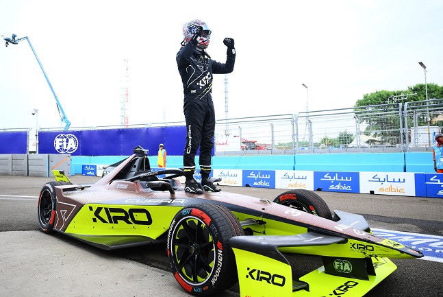 Fórmula-E: Dan Ticktum vence o e-Prix de Jakarta