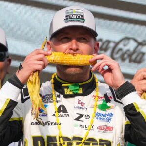 NASCAR: Em Iowa William Byron vence pela NASCAR Cup e Sam Mayer pela XFINITY Series
