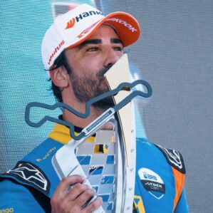 Stock: Cesar Ramos vence corrida principal com casa cheia em Curvelo