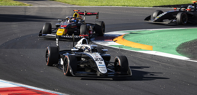 FIA F3 Championship: Roman Bilinski e Tasanpol Inthraphuvasak vencem no encerramento da temporada