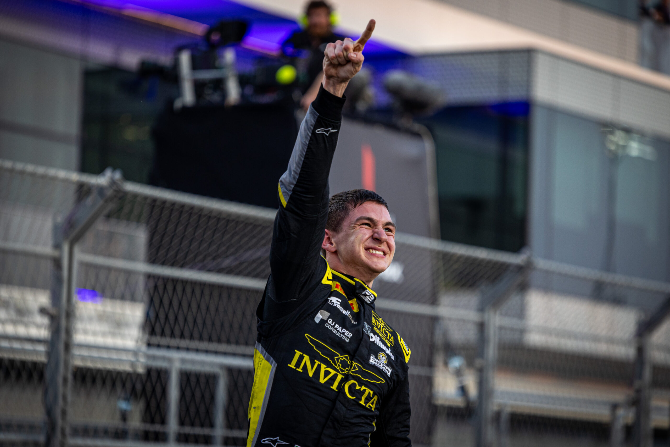 FIA F-2 Championship: Leonardo Fornaroli é o campeão de 2025