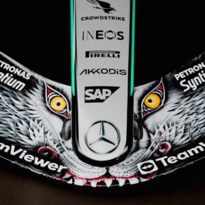 Fórmula-1: Mercedes apresenta pintura com lobo para GP do Japão