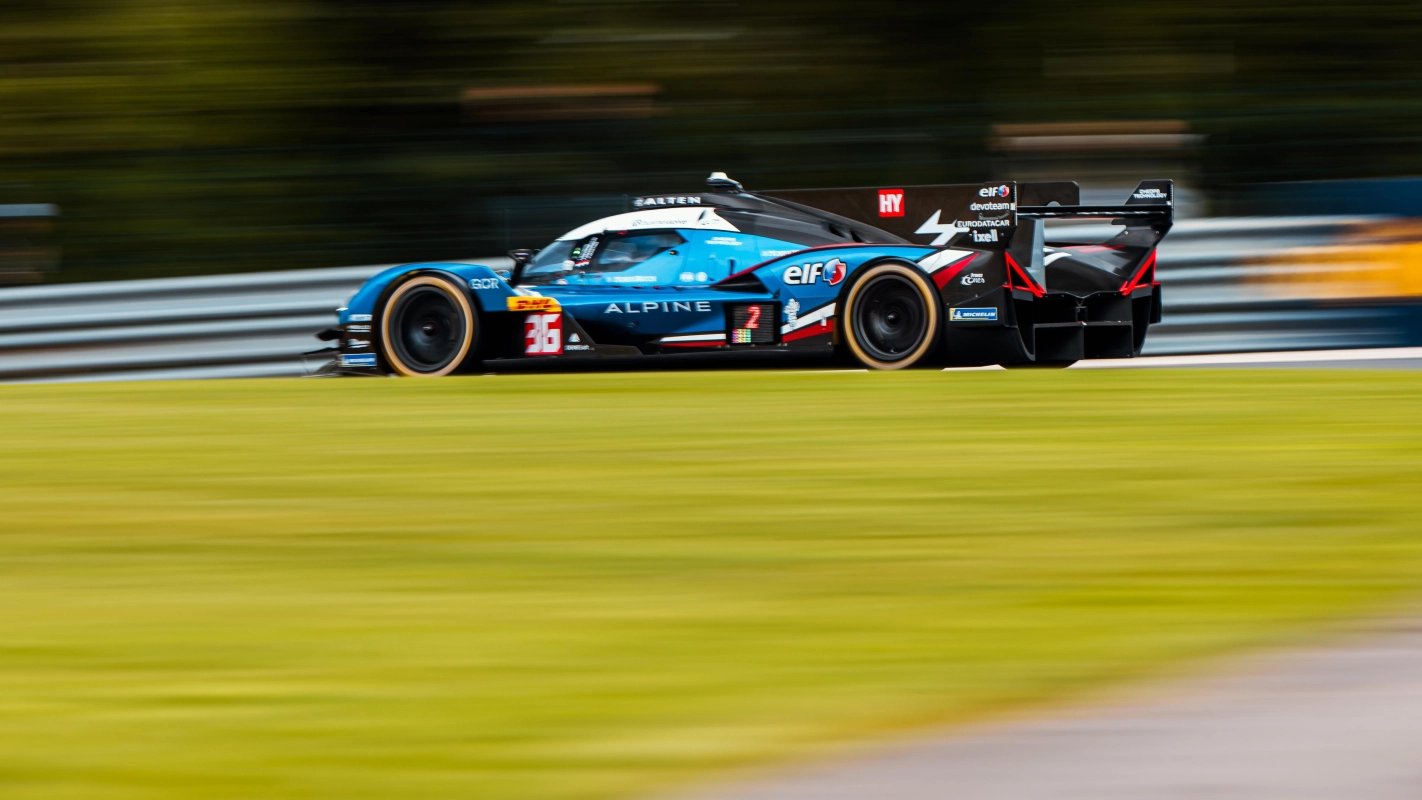 FIA WEC 2026: Alpine domina FP2 em Spa com dobradinha histórica; BMW e Aston Martin reagem