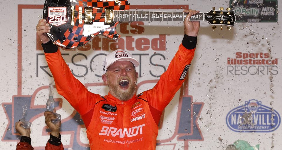 Justin Allgaier Nashville Win I 960x510 1