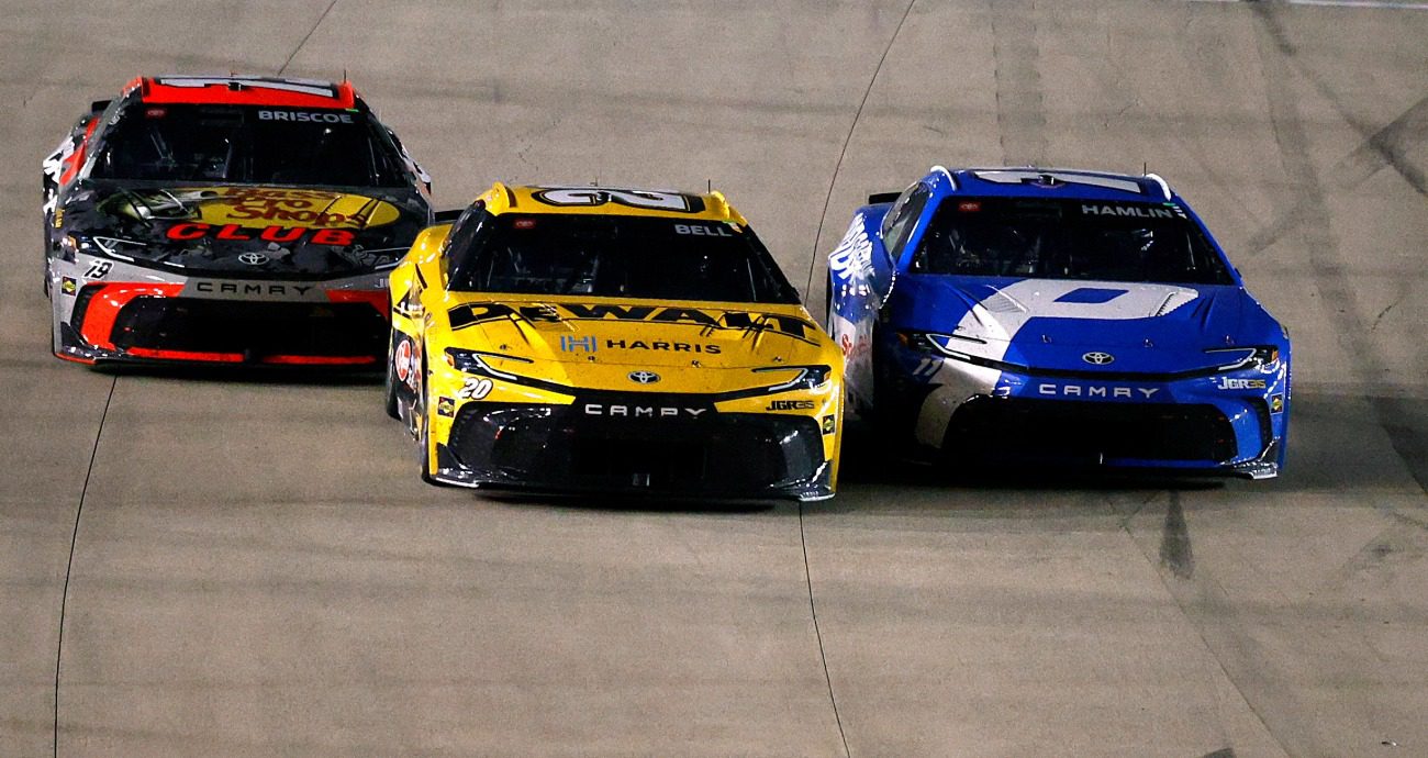 Denny Hamlin Vitoria Nashville Nascar Cup Series 2026