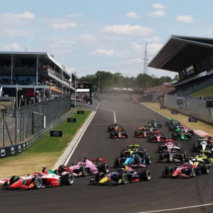 Formula 2 Budapeste Gabriele Mini Vence Sprint Race Montoya Tsolov