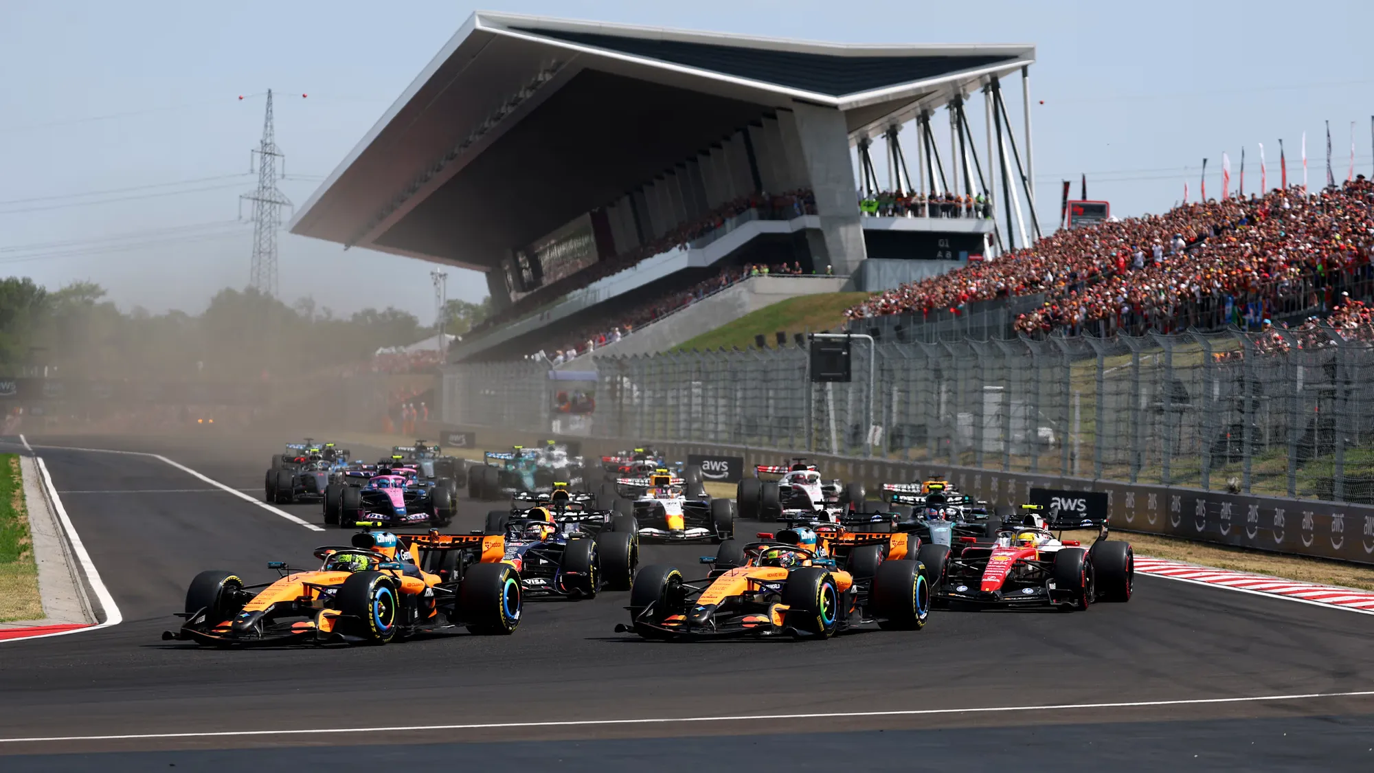 GP da Hungria 2026: Lando Norris conquista primeira vitória da temporada com McLaren em corrida dramática; Verstappen e Antonelli completam pódio