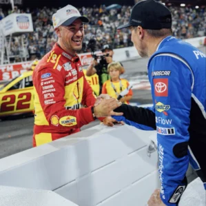 Nascar Cup Series Logano Vence North Wilkesboro Hamlin Reconhece Rival
