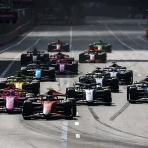 Alex Dunne Vence Baku F2 Rafael Camara Lider Campeonato