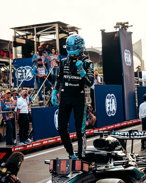 F1 Russell Azer 26 1