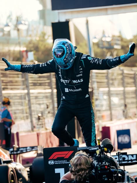 F1 Russell Vence Azer 26