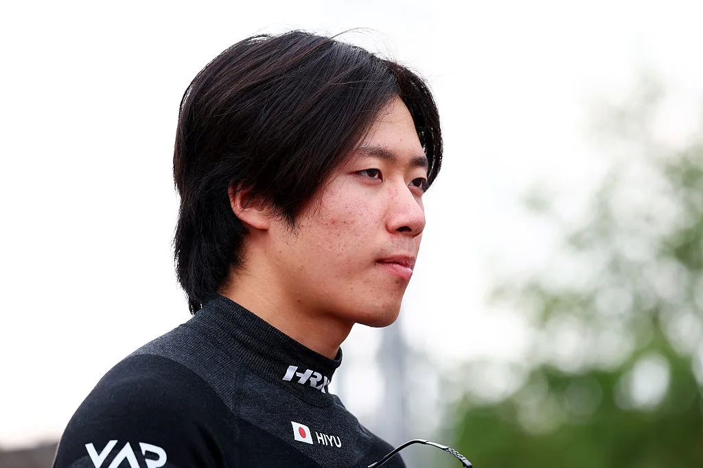 Hiyu Yamakoshi Estreia F2 Van Amersfoort Baku
