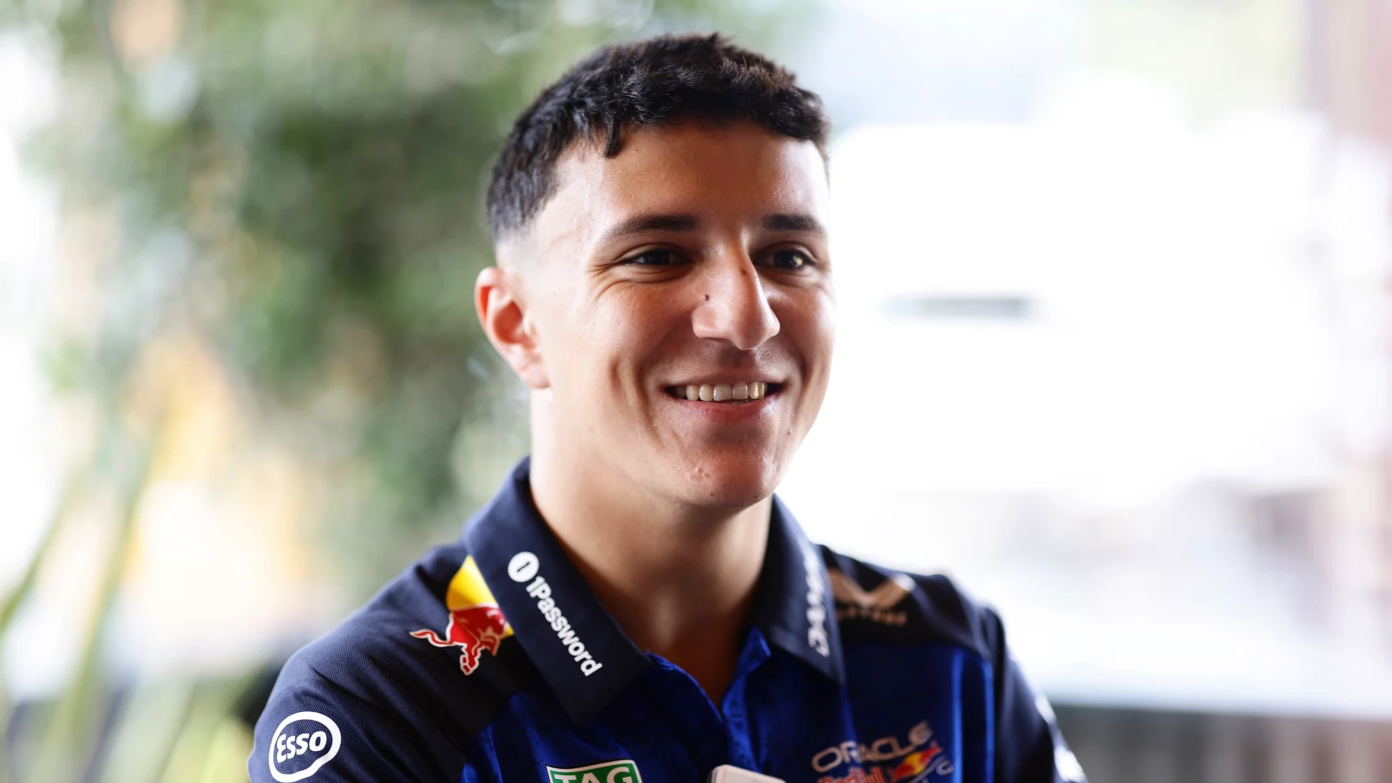 Isack Hadjar Renova Red Bull 2027 Gp Azerbaijao