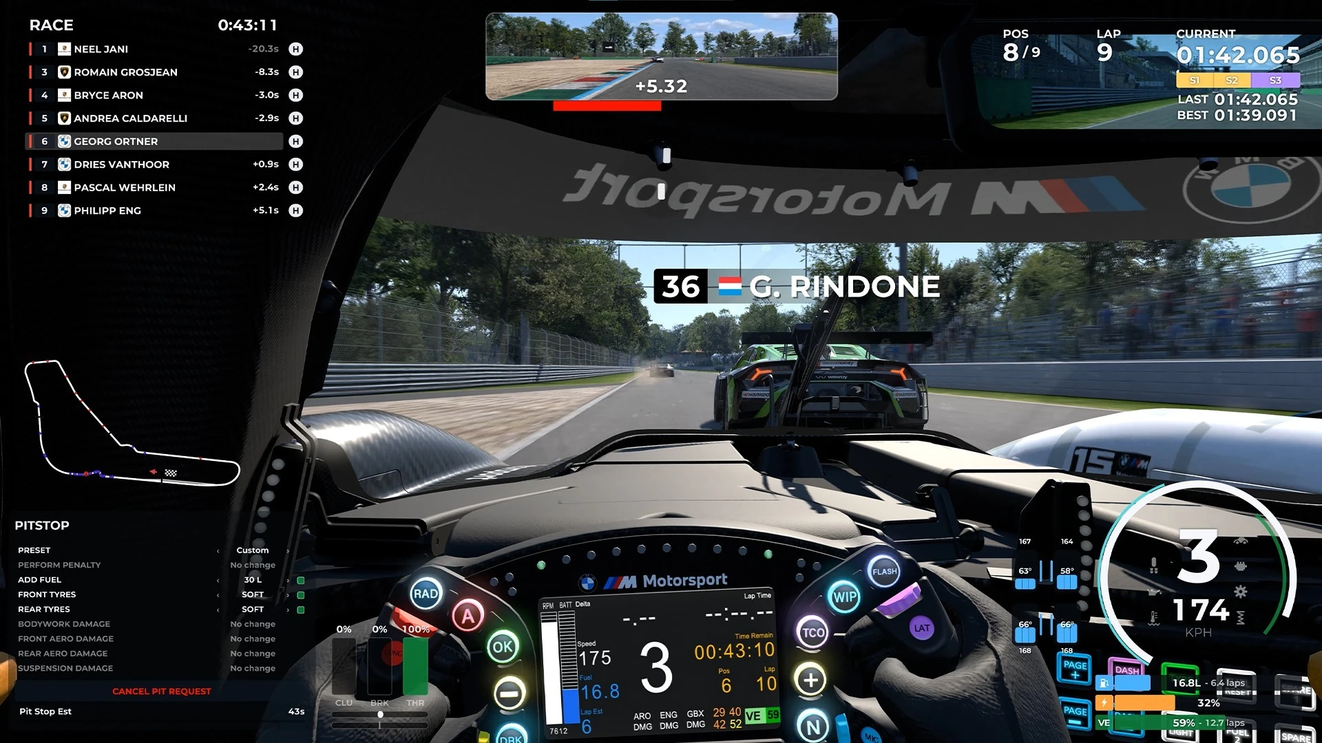 RaceRoom Racing Experience recupera HUD nas corridas no Linux e no Steam Deck