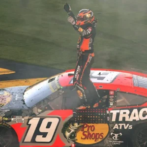 Chase Briscoe Vence Nascar Cup Series Las Vegas 2026
