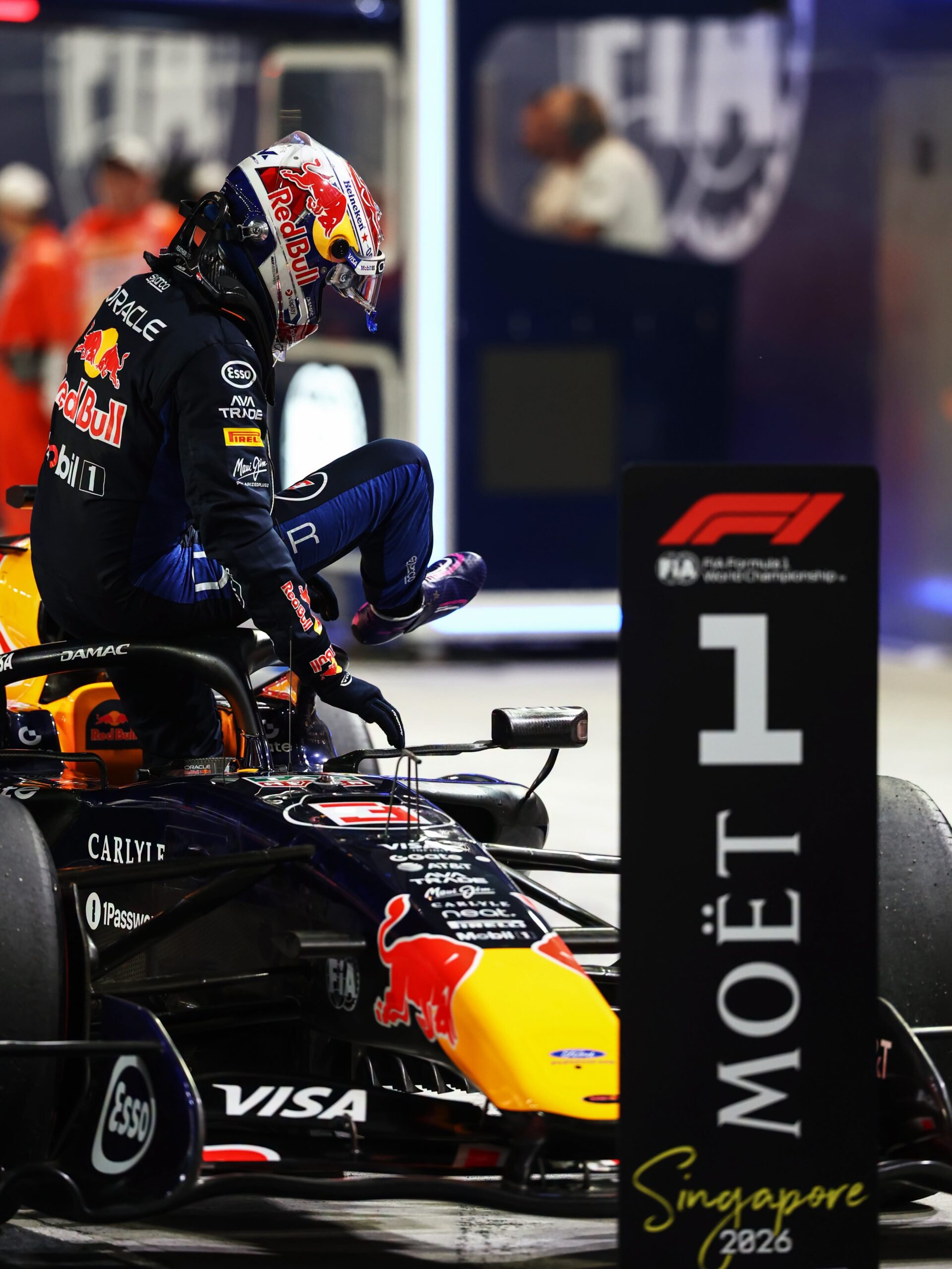 F1 Mas Pole Sing 26