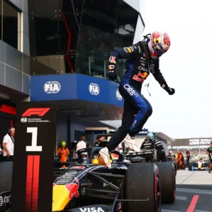 Verstappen Vence Gp Barein Malasia Chuva F1 2026