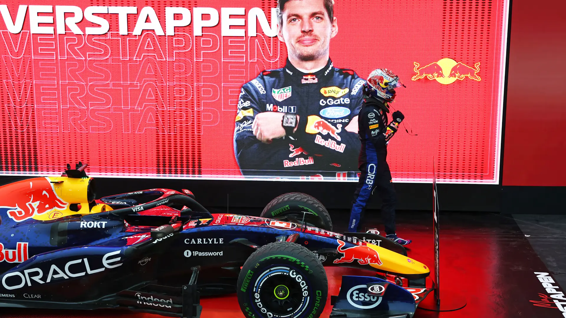 Verstappen Vence Sprint Singapura Chuva Russell Bate Mclaren